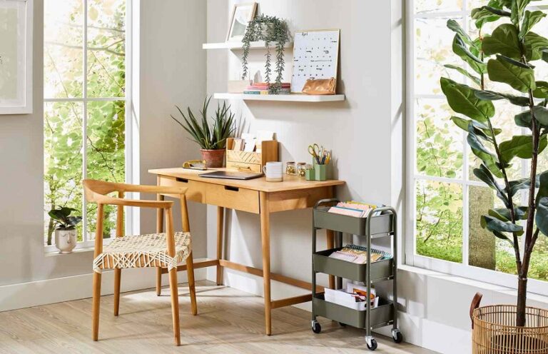 Tips for a stylish home office